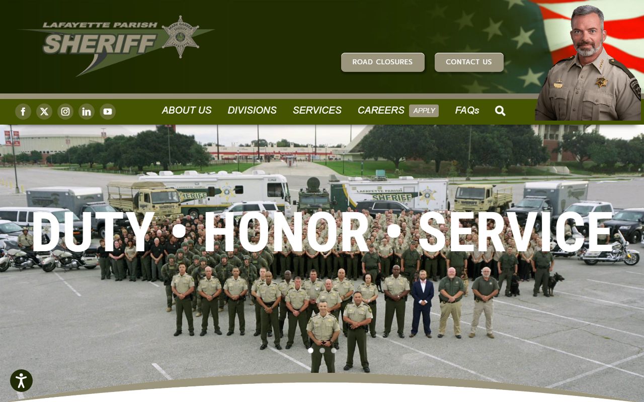 Lafayette Parish Sheriff's Office website for 72 hour booking records